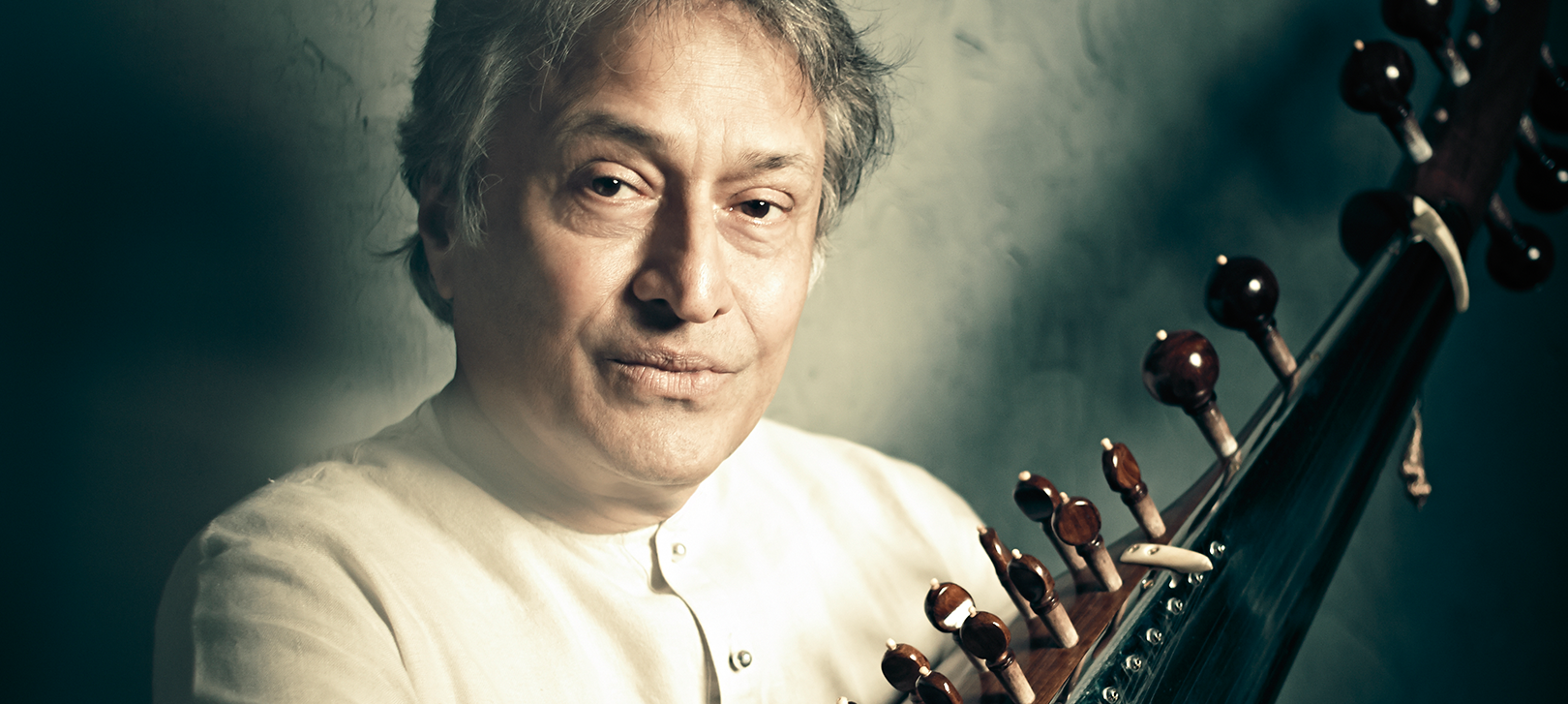 Ustad Amjad Ali Khan A Bio Penguin Random House India